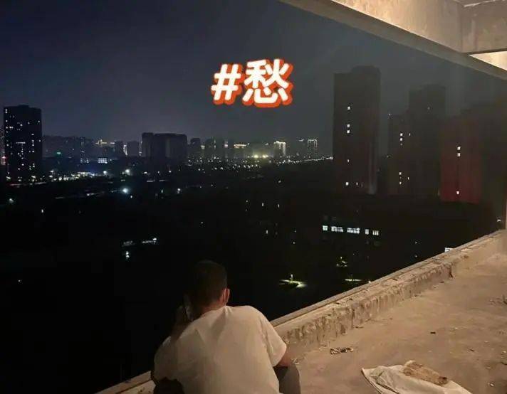 有一种痛苦叫买了“横厅”，宽是宽，就是不想住还卖不掉，已经沦为不动产了！
