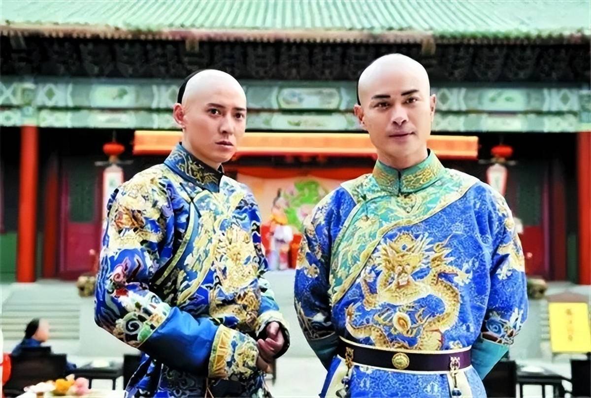 康熙帝的九个儿子分别是:大阿哥胤 