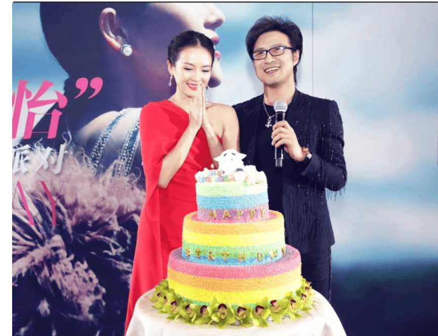 汪峰复刻求婚章子怡名场面给宁静庆生!