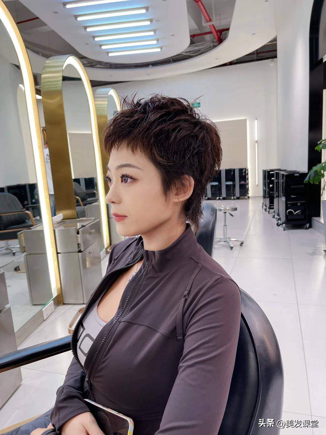 女生剪短发不后悔三款发型尽显高级感与魅力