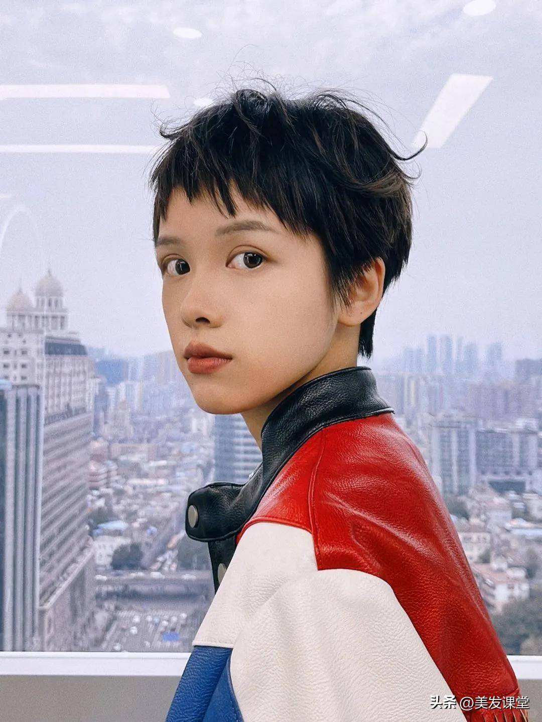 女生剪短发不后悔三款发型尽显高级感与魅力