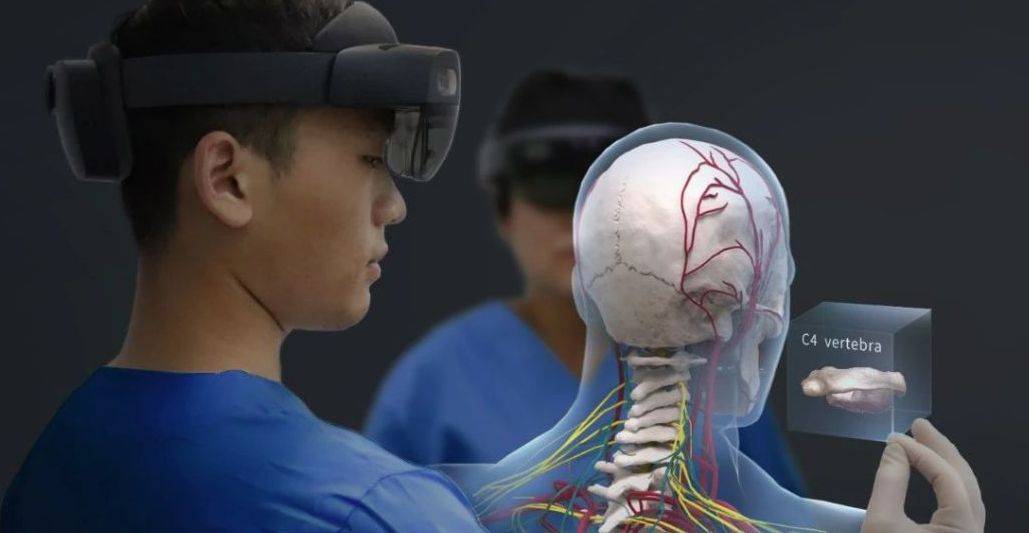 混合现实驱动下的远程工作:跨越物理距离的创新协作