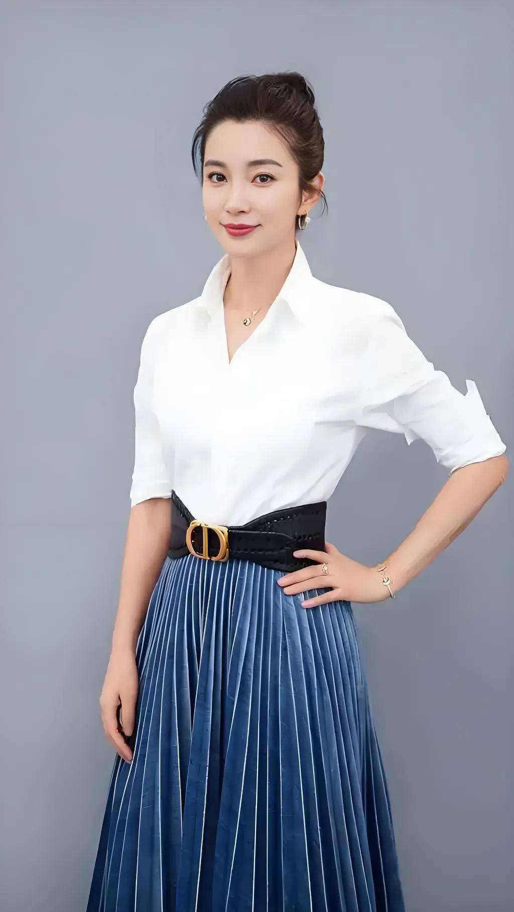 至今未婚的5位大龄女明星,人人都有绝世容颜!