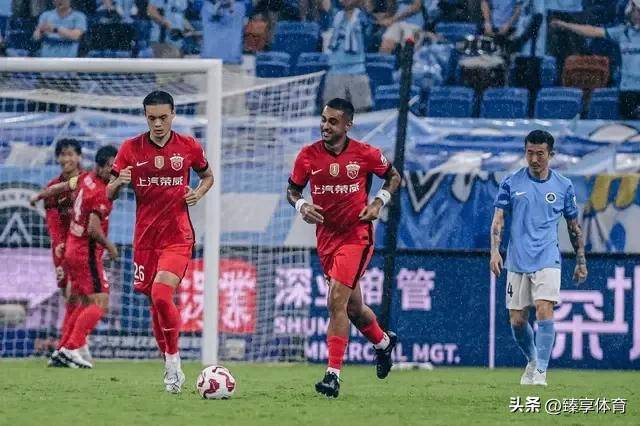 2-1，国安、海港逆转！泰山被打崩！中超最新积分榜出炉国安回第1