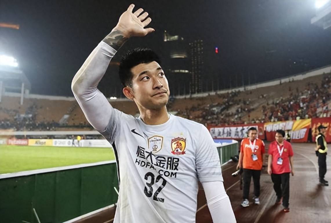 武汉三镇门将位置迎来新黑马上位，20岁小将表现不俗，值得期待