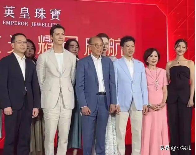 英皇噩耗频传！老板杨受成欠下166亿巨债，最慌的人竟是容祖儿？_搜狐网