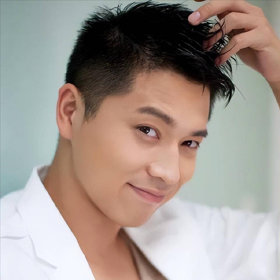 那位曾欺负黄轩,逼哭陈宝国的"西北锤王"王雷,不再被观众宽容