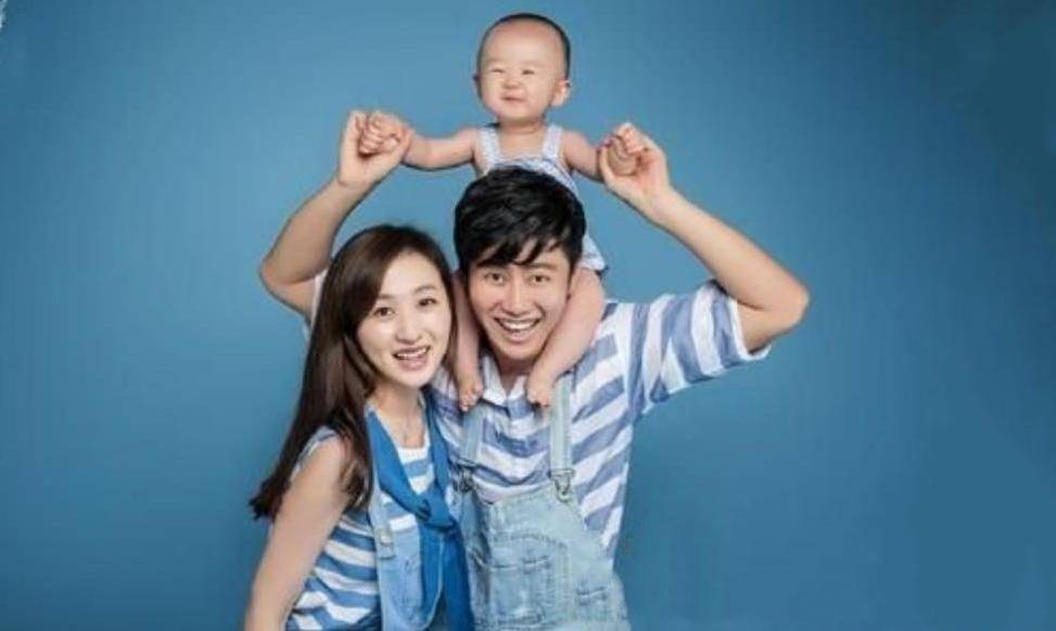 41岁赵荀20岁的脸,揭秘年轻秘密!网友看后泪目,直呼好幸福!