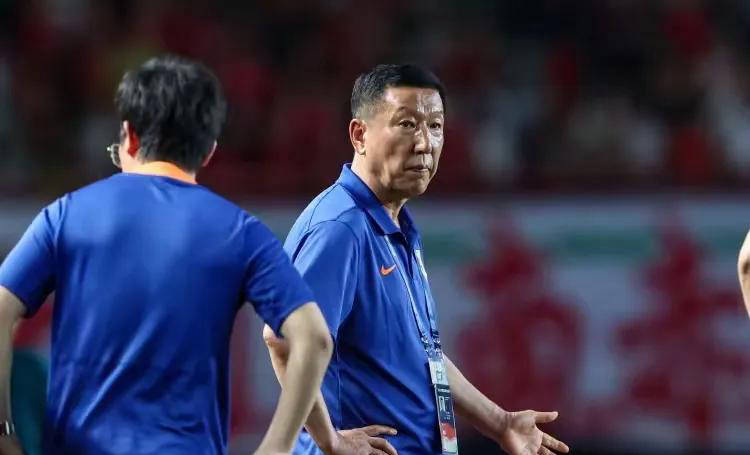 泰山队更换教练，李章洙现身中超或将执教梅州客家