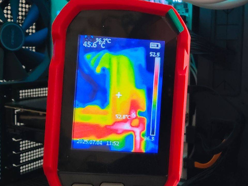DDR5高性价比装机新宠:JUHOR 玖合异刃RGB灯条深度评测!