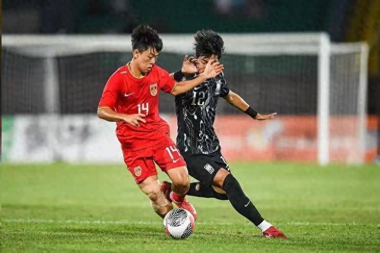0—3！3—4！国少让国足蒙羞，媒体直言三大优点，未来冲两目标