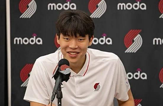 杨瀚森首秀！10分+10板将助开拓者挑战勇士，CCTV5缺席直播