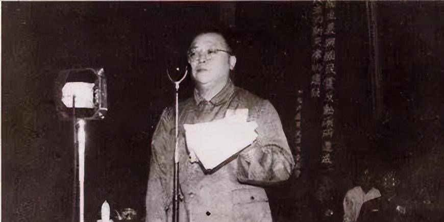天津市委书记黄敬怒问兵团司令杨得志:路过也不说,老毛病不改啊_部队_战友_胜利