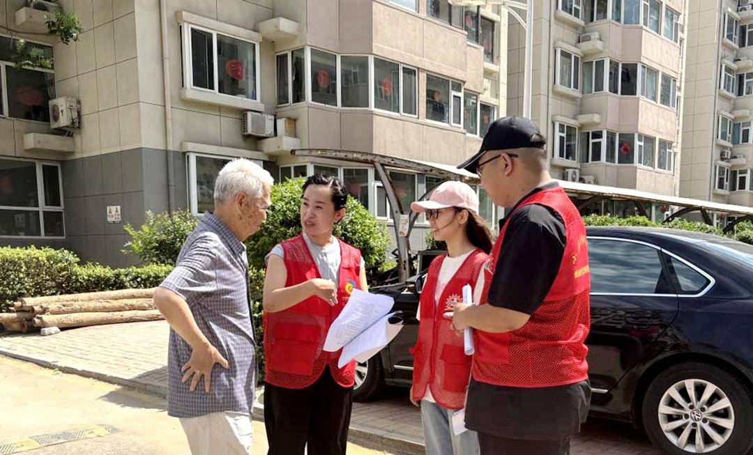 小店区国际大都会社区组织大学生志愿者开展暑期防暑助老系列活动