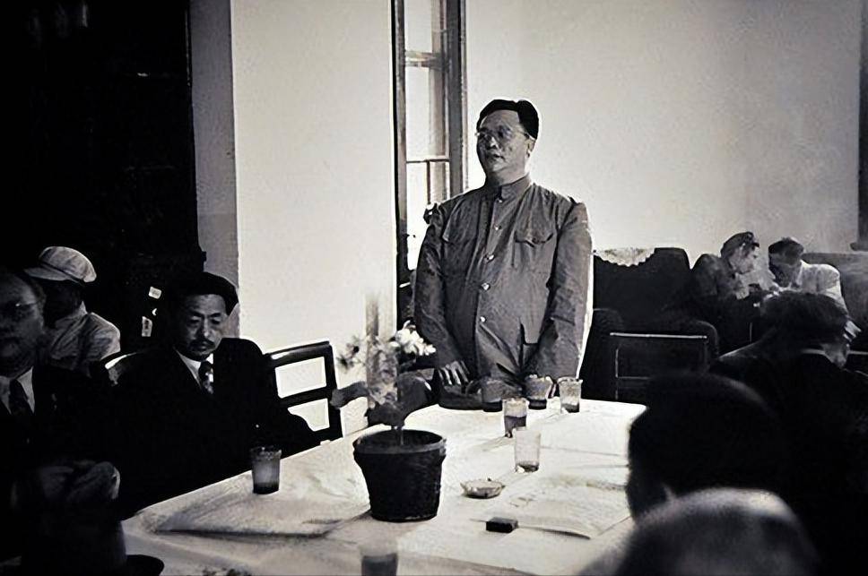 天津市委书记黄敬怒问兵团司令杨得志:路过也不说,老毛病不改啊_部队_战友_胜利