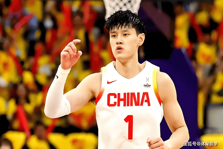 中国男篮：曾凡博无缘2025年亚洲杯