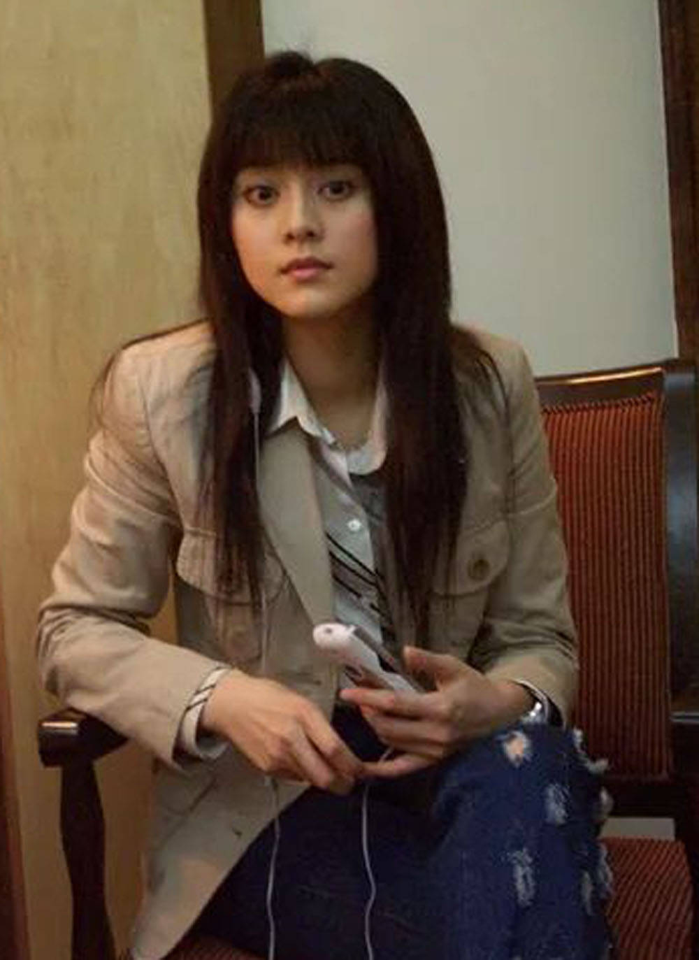 范冰冰21年前在海南受访青涩照曝光,有些土,但很真实