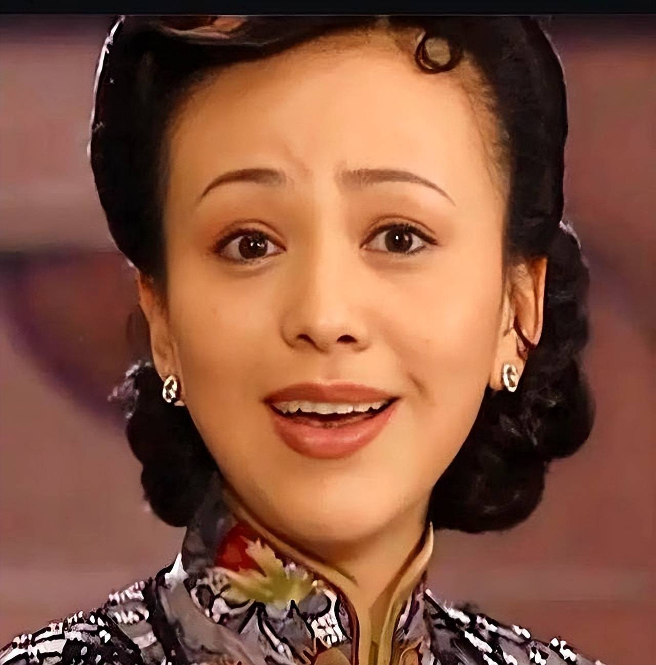 5,5岁"雪姨"王琳自曝曾被17岁儿子打得牙出血?本人回应