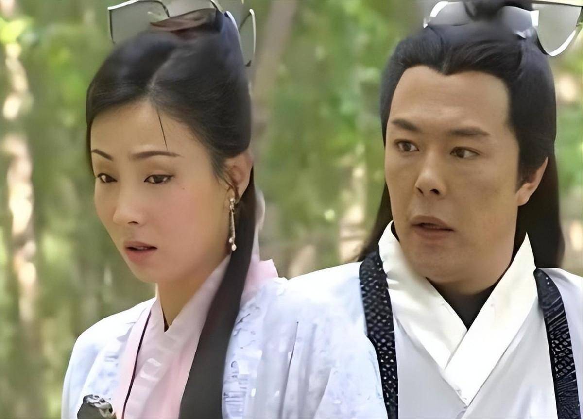 著名演员推上风口浪尖的,是早年拍摄《倚天屠龙记》时强吻陶虹的事件