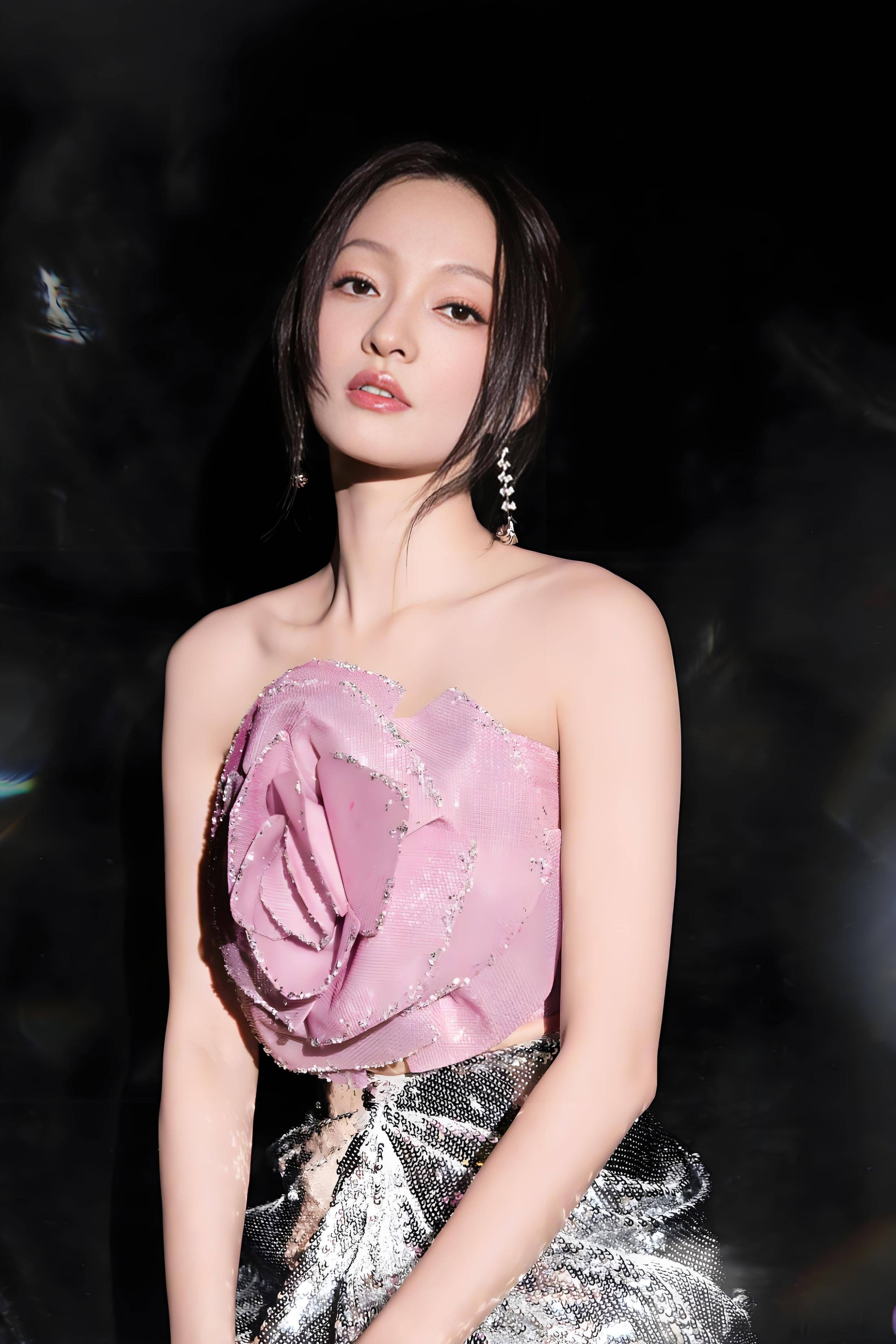 妹妹是她唯一救赎,张韶涵:从绝望到重生,更是她"隐形的翅膀"
