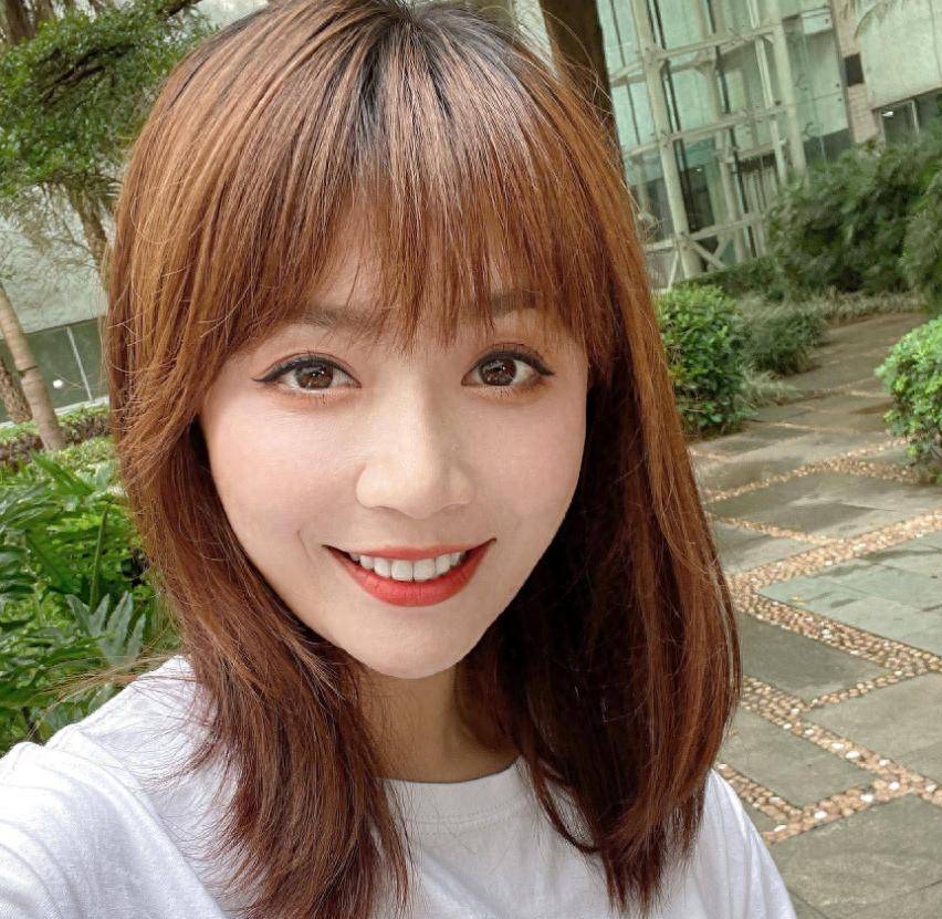 广东台主持人毛琳:生活惬意,坦然当大龄剩女,,44岁像20岁