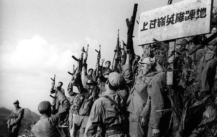 在台湾被击败的清凯·希克（Chiang Kai-Shek）看到了