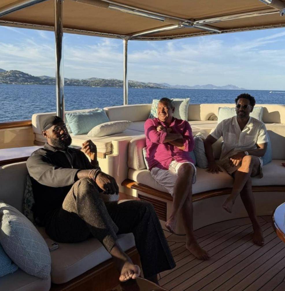 詹姆斯密会约基奇经纪人!欲建新联赛抗nba