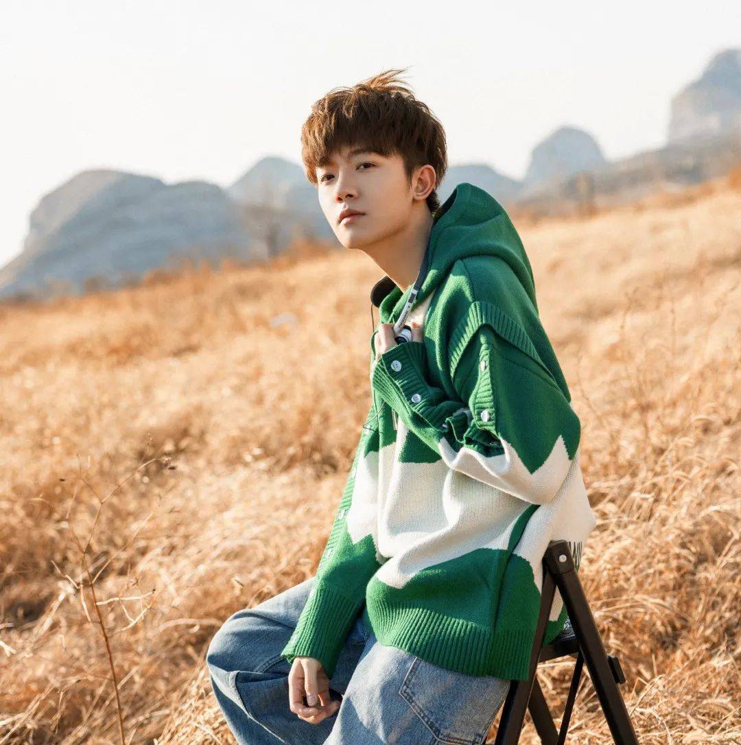 演员砸车事件新进展:车主称李明德获刑6个月,赔偿20万元