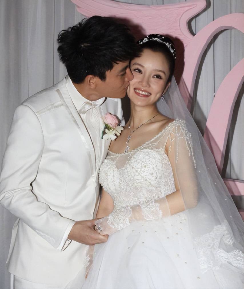 离婚五年,贾乃亮和李小璐一起给娱乐圈上了一课,郭德纲说的太对