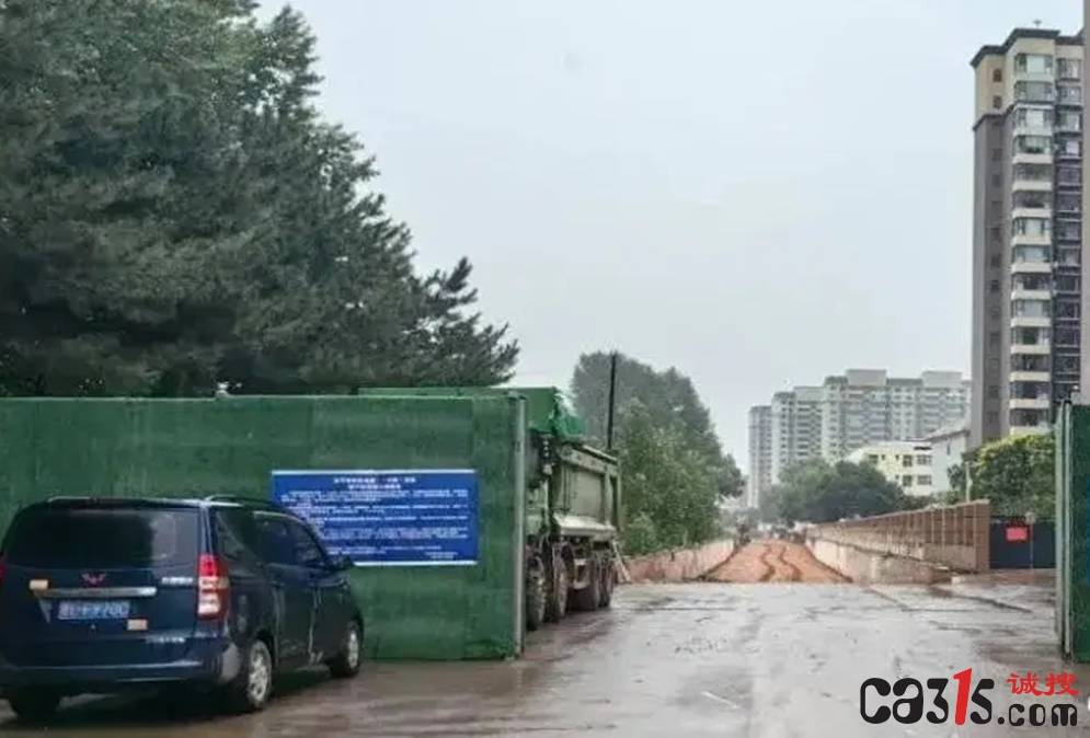 安泽县道路改造工程被指未招标先开工引争议：涉