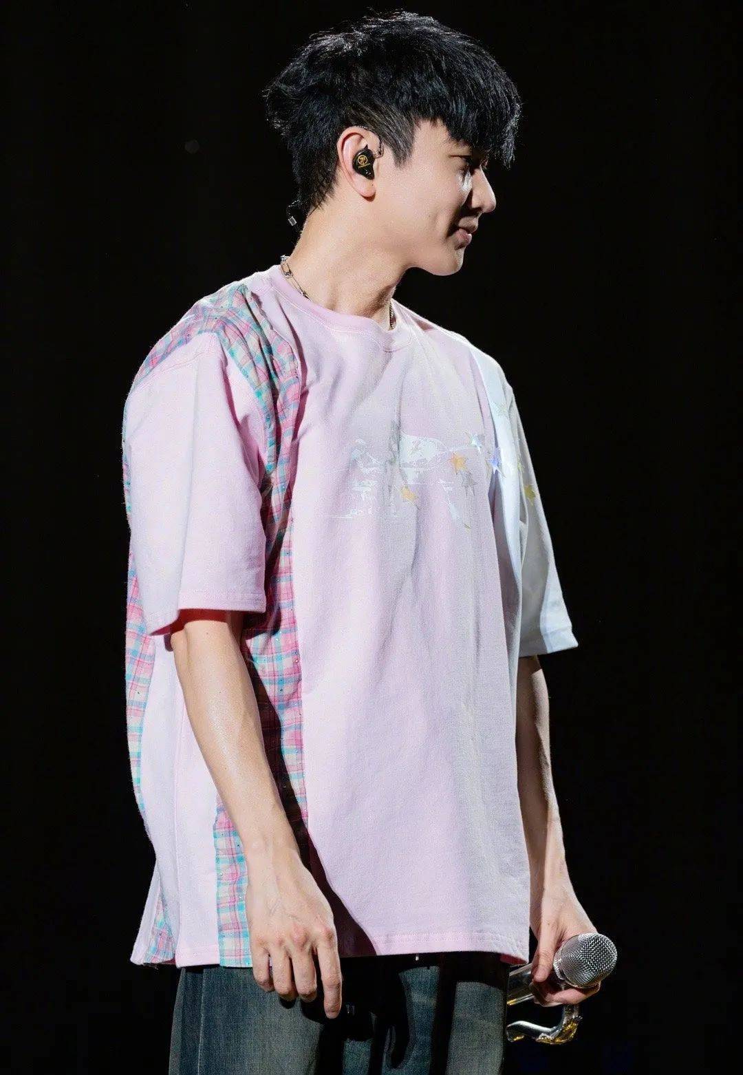 林俊杰退圈避风头?女歌迷为其穿红衣裤上吊自尽,照片曝光吓人