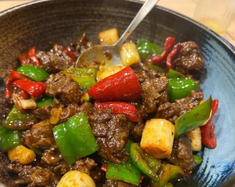 纽约这家餐厅不订购食物，您吃的一切都取决于