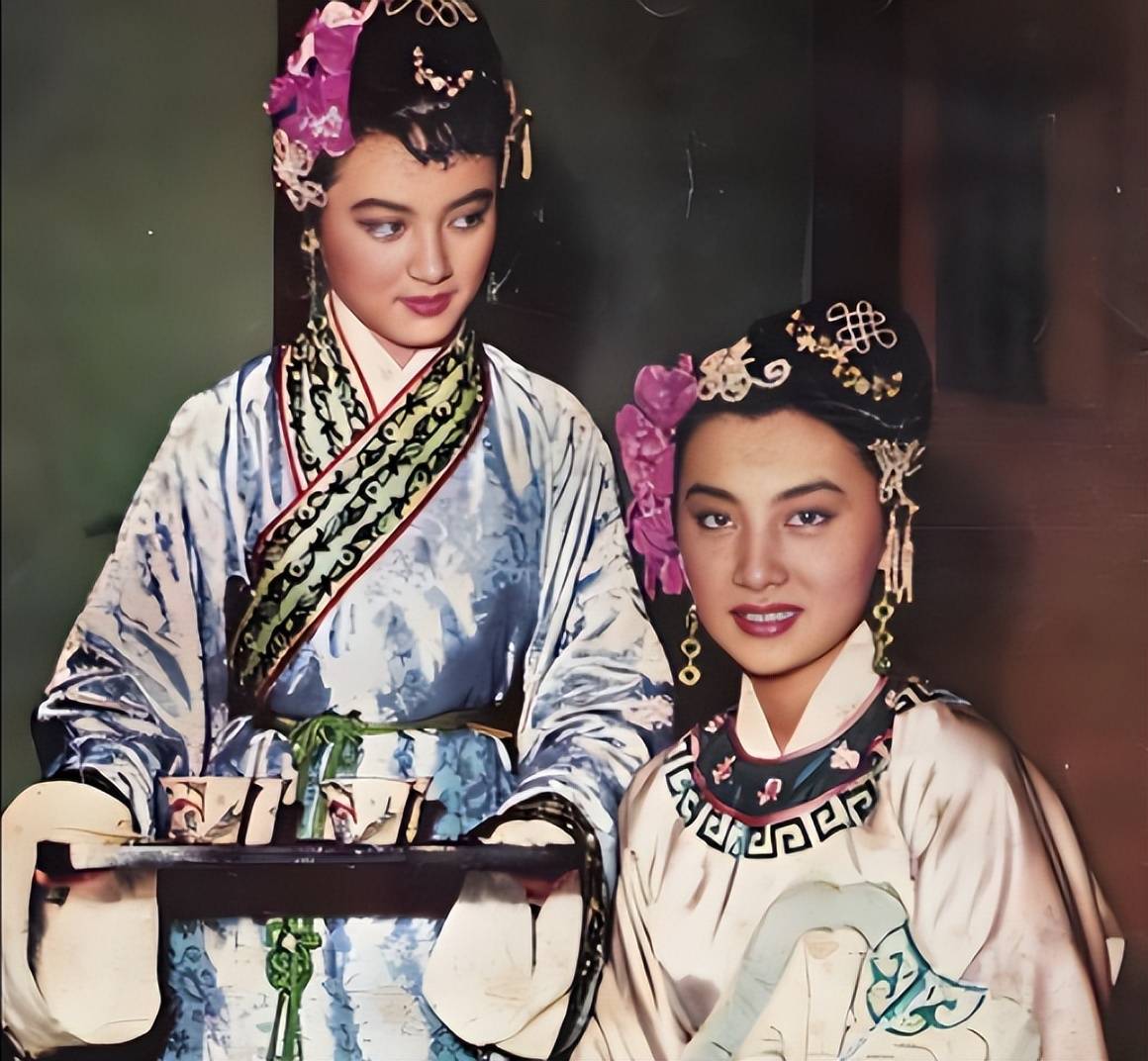 随着《停婚记》的成功,夏梦成为了长城电影公司最受欢迎的明星