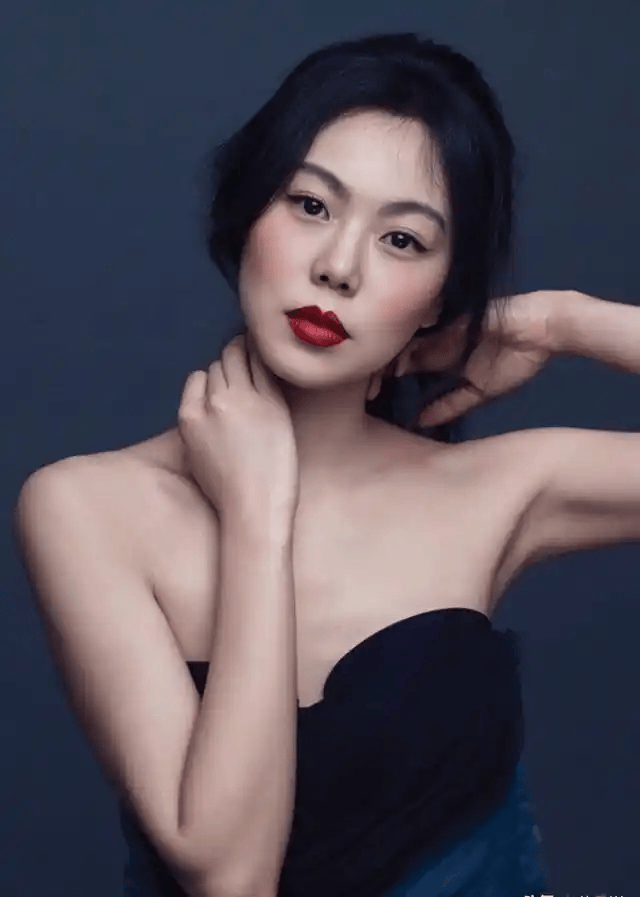 十大为艺术献身韩国美女红星！又纯又欲身材火辣性感撩人
