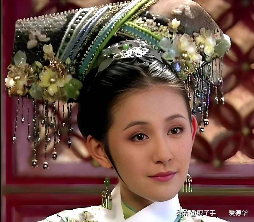 未婚生子5年后,39岁的宁贵人热依扎,给女演员们上了一课