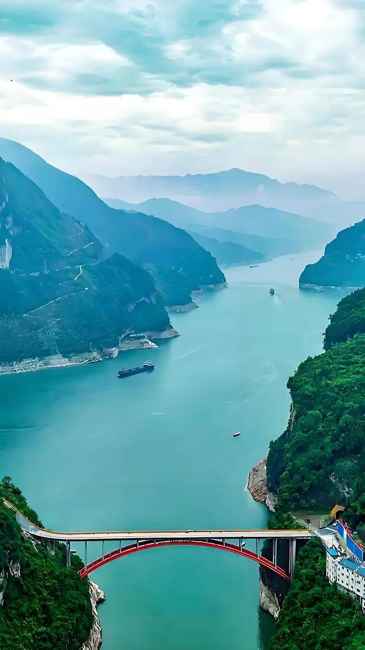 甘海斌:高峡平湖赋