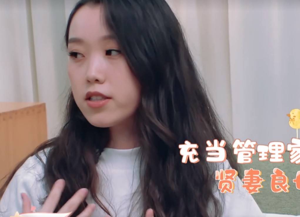 刘璇羡慕全职妈妈,感慨:我不出去工作不行