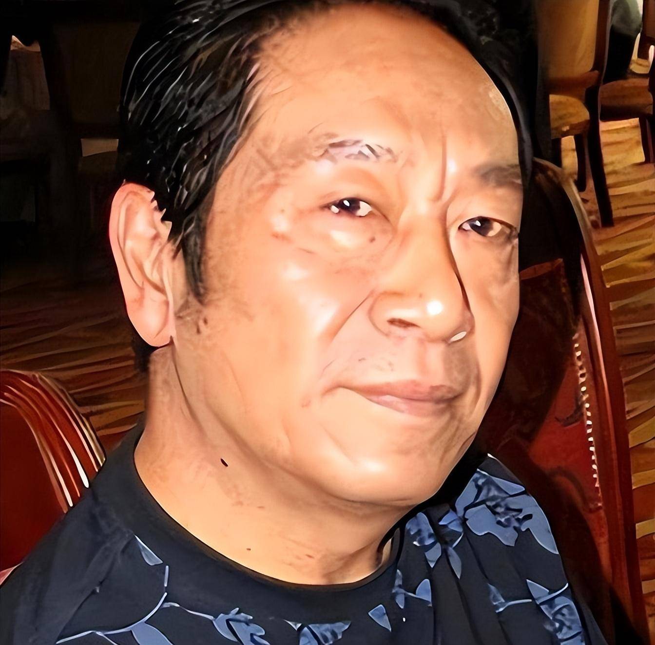 演员王奎荣:68岁娶小37岁饶芯语,71岁老来得女,近况如何?