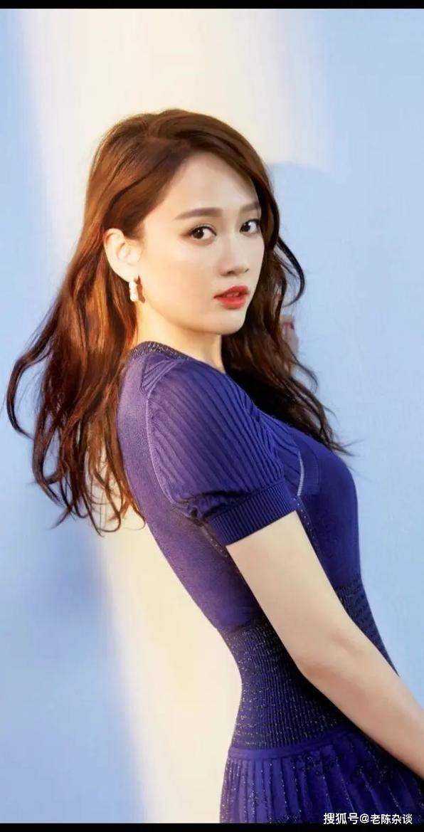 扛不住啊扛不住,陈乔恩,身材也太饱满有料了!