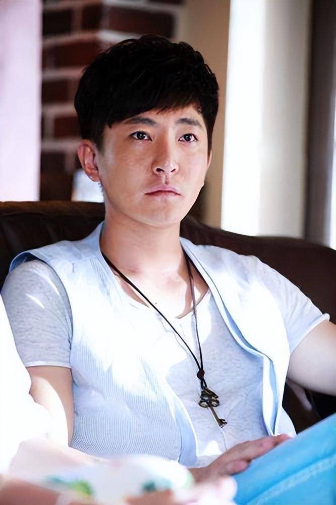 郭京飞:人到中年才火?大器晚成?其实他早已是大神级人物