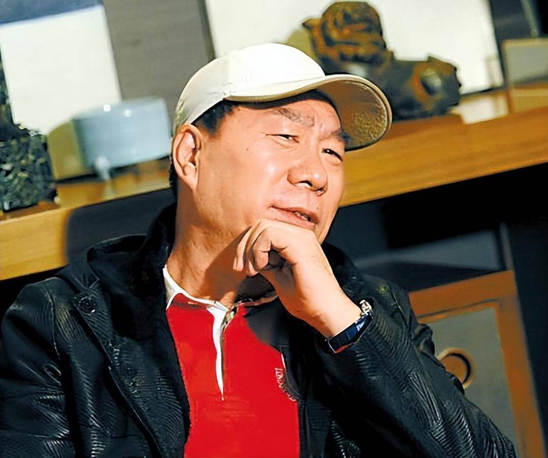 张艺谋的愤怒:我曾感觉自己是张伟平的"家奴",全家住小产权房