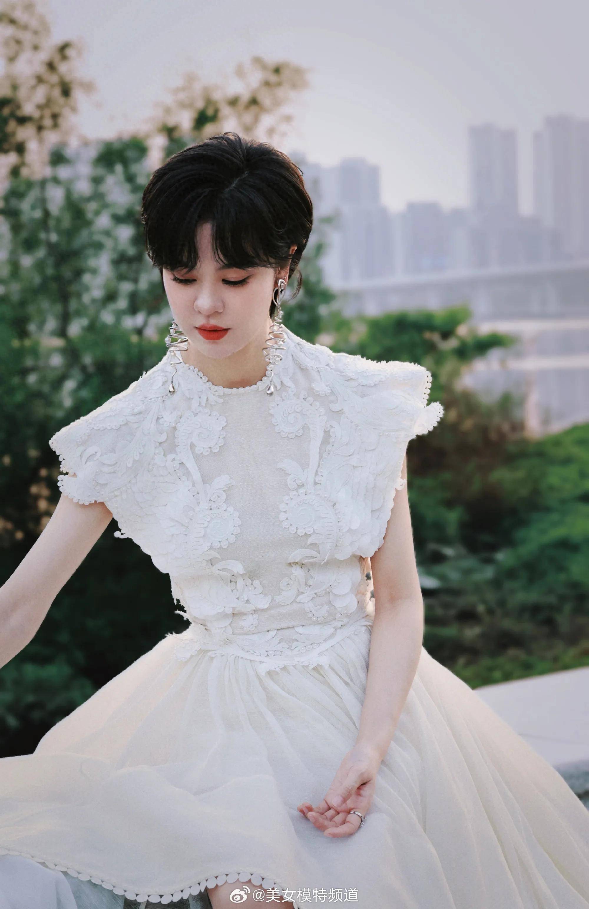 郁可唯:用歌声镌刻时光,于岁月里自在绽放