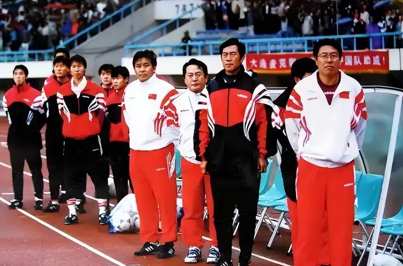 中国足球不进则退根本原因，表象是缺人才，根源是台湾作家一句话