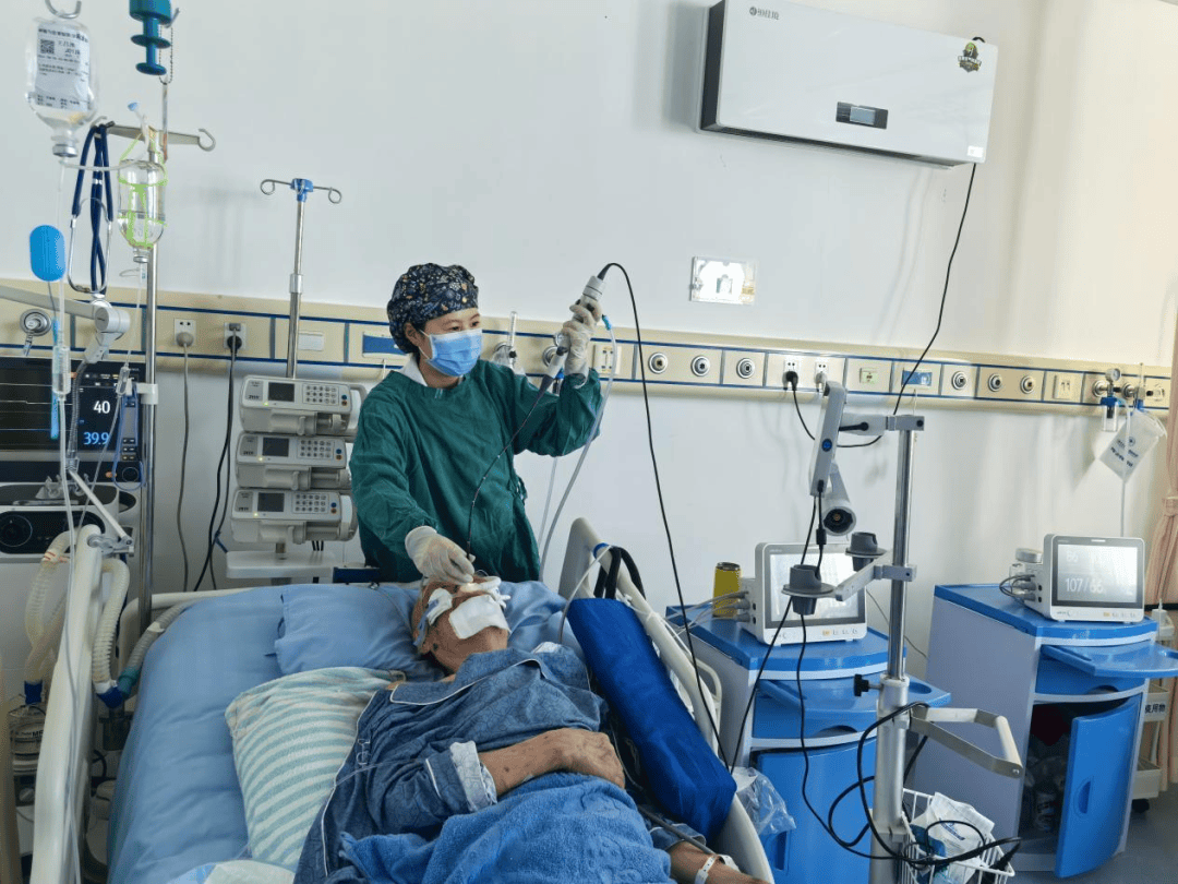mngs精准"缉凶"!石河子大学第一附属医院多学科联手救治重症肺炎患者