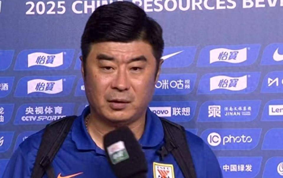 3:2险胜!山东泰山三连胜,克雷桑破荒,后防隐患引教练反思