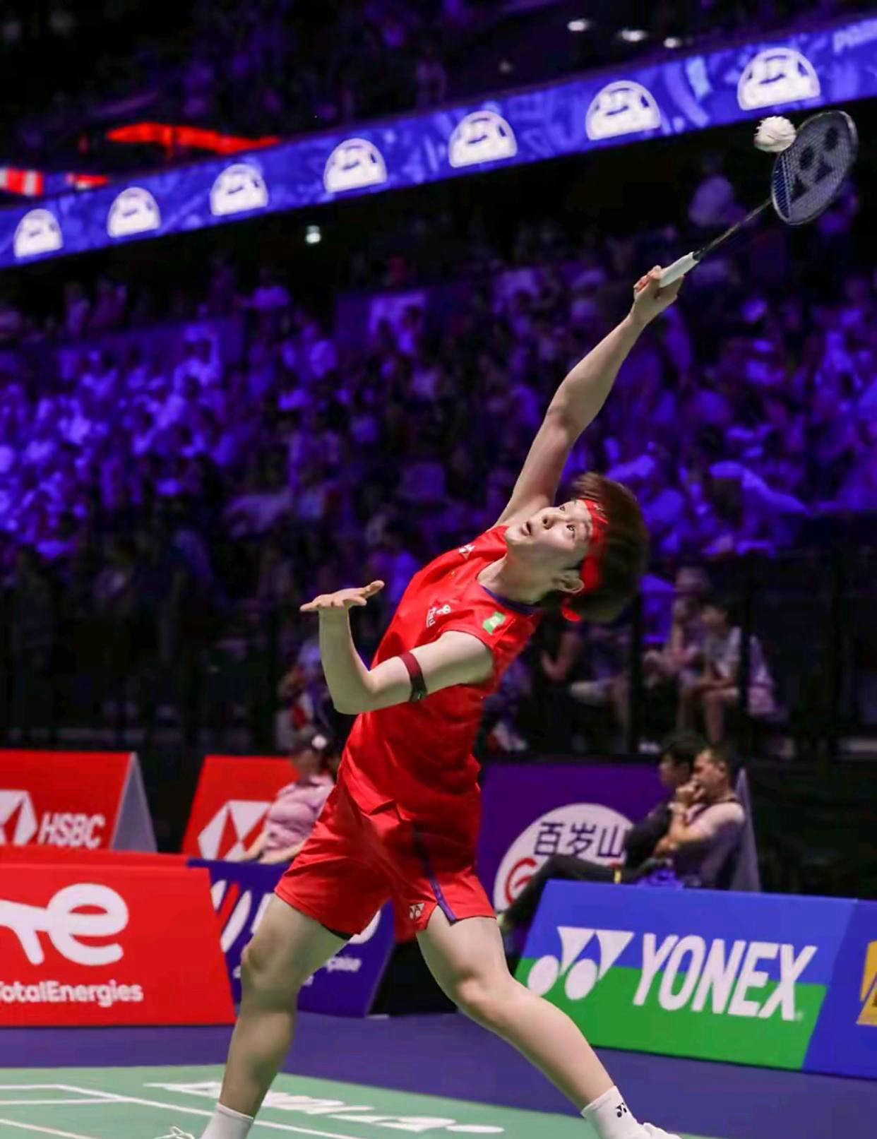 王祉怡展示冠军风采,在巴黎羽球世锦赛取得强势晋级