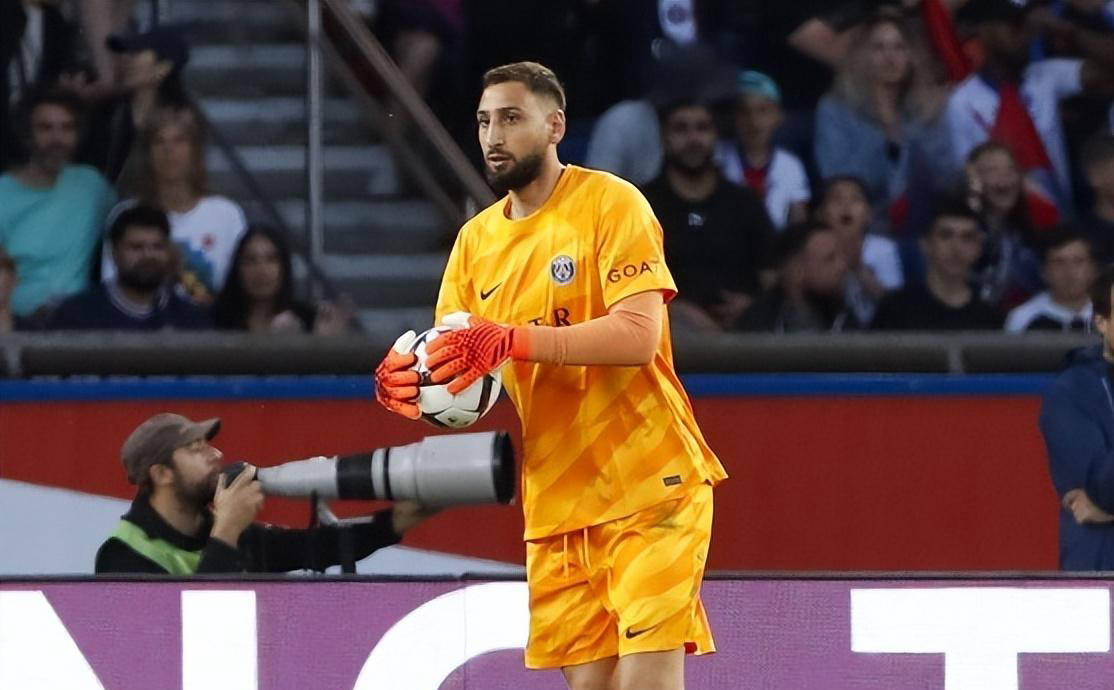 曼城锁定多纳鲁马,转会关键周将至