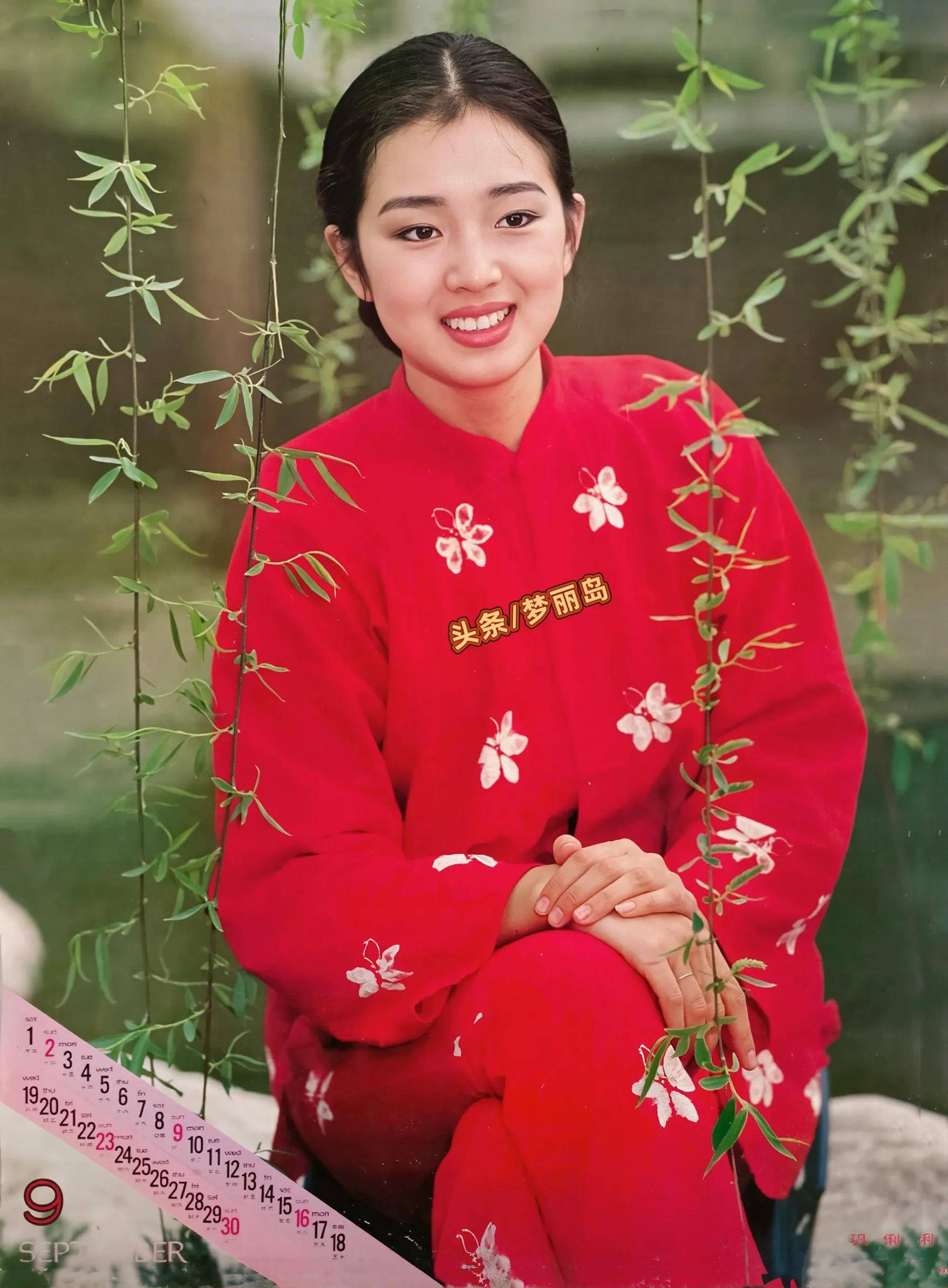 原创1990年青春影星巩俐巩俐是内娱九十年代的领军人物她健康自信