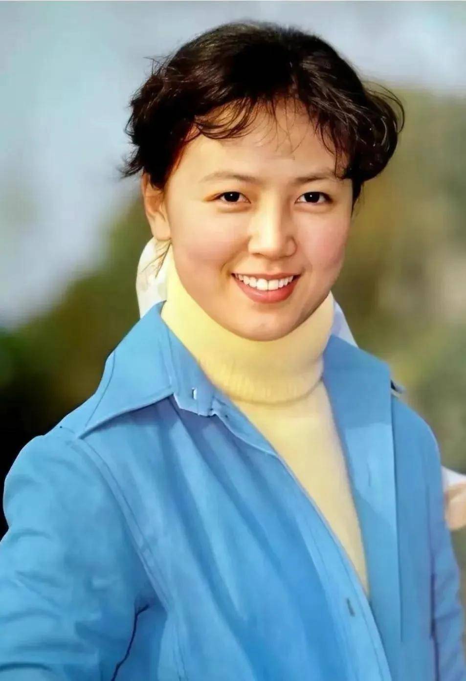 赵静_丹宁_事业