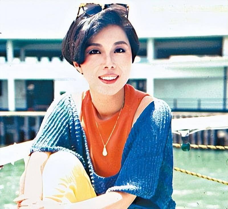 关菊英:嫁音乐才子演活角色,晚年第二春,与同性密友很是相爱